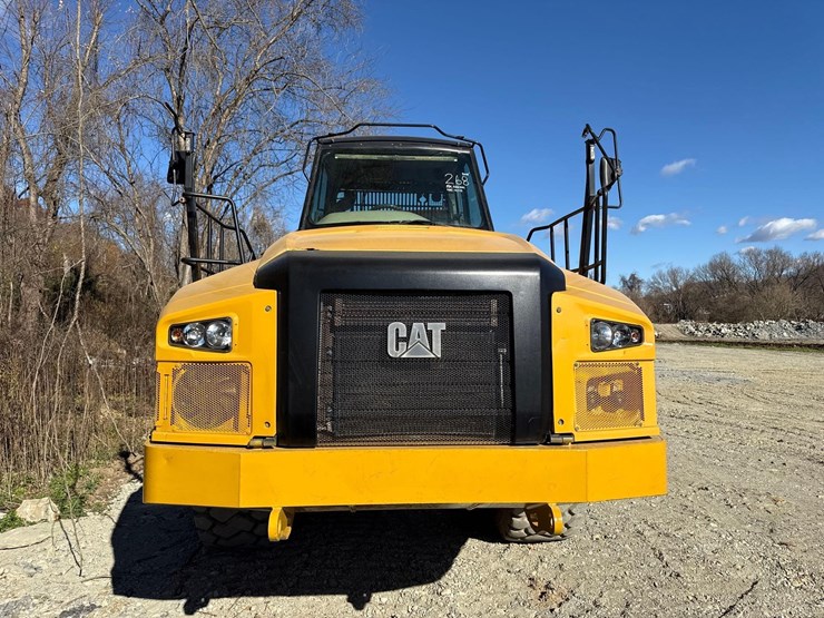 2015-caterpillar-745c-image-11