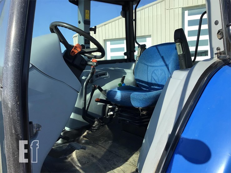 new-holland-t5040-image-14