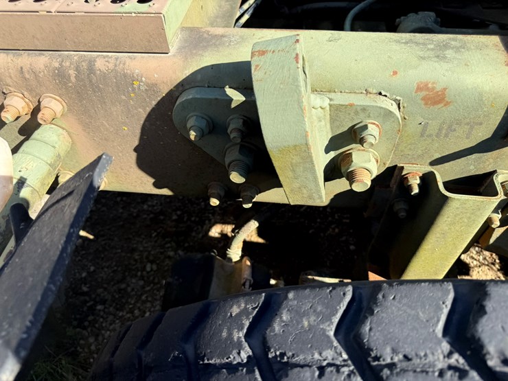 #22592-•-inop-1992-freightliner-t/a-daycab-truck-tractor-vin:-1fuymzyb1np520782-image-39