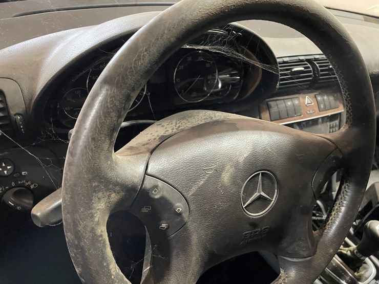 #3049-•-2007-mercedes-c280-4matic-sedan-(no-title)-image-15