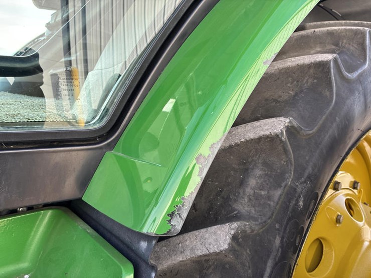 2015-john-deere-8295r-image-34