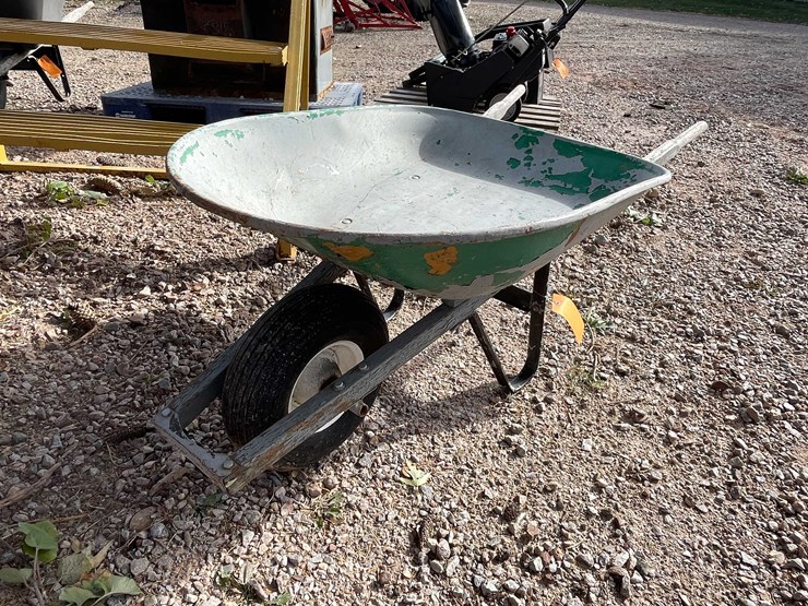 #3109-•-wheelbarrow-image-3