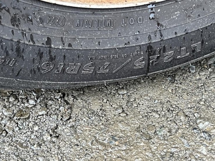 2015-chevrolet-express-paratransit-bus-image-17