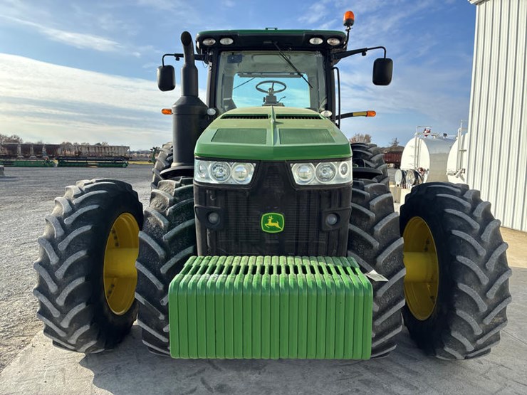 2015-john-deere-8295r-image-12