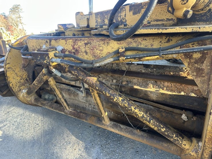 caterpillar-16g-image-30