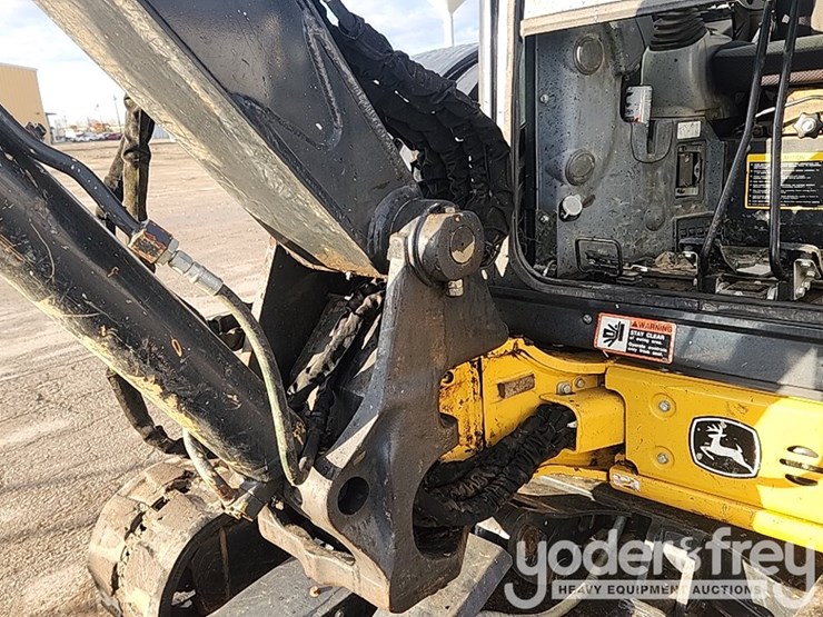 2020-deere-60g-image-18