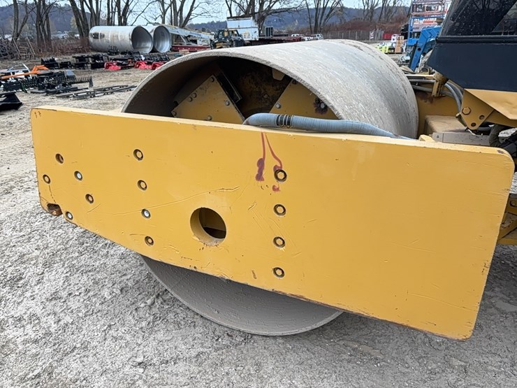 caterpillar-cs-583c-image-19