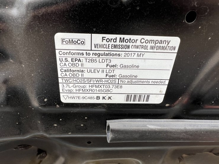 2017-ford-explorer-image-14