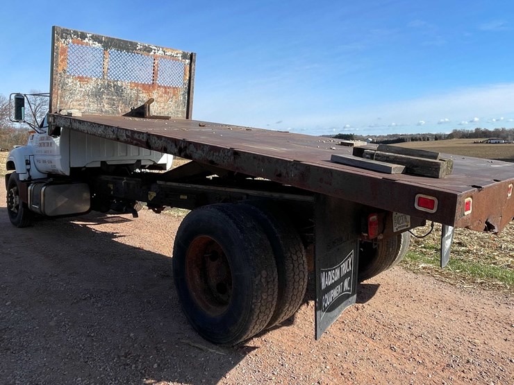 #3006-•-1999-chevy-c6500-single-axle-dump-flatbed-truck-(title-in-delay)-image-7
