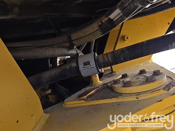 2014-caterpillar-938k-image-88