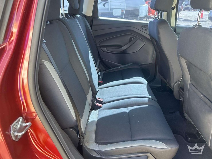 2016-ford-escape-image-24