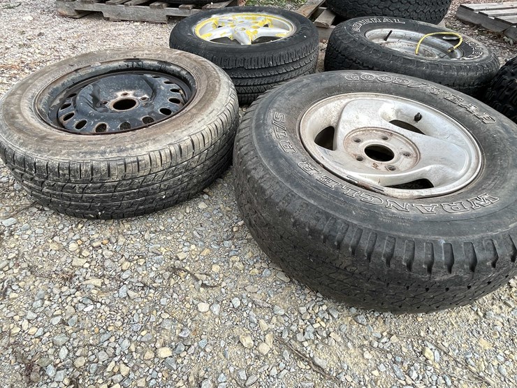 #3123-•-(6)-misc.-wheels-and-tires-image-4