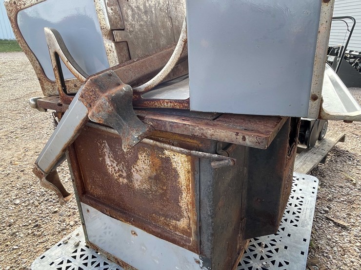 #3106-•-vintage-wood-cook-stove-image-8