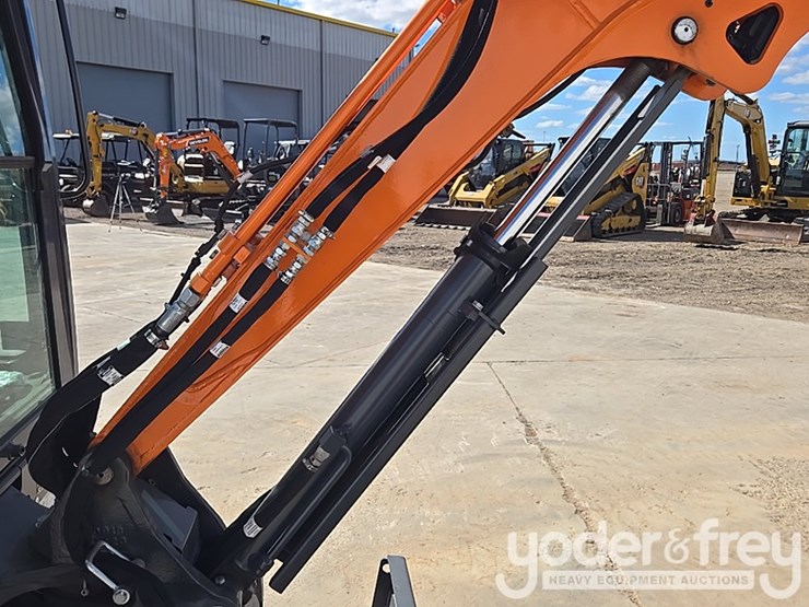 2024-develon-dx27z-7-image-28