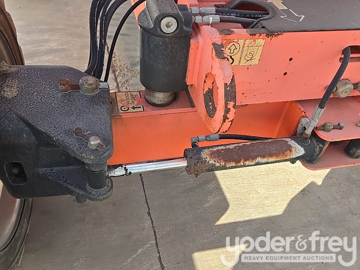 2014-jlg-600aj-image-49