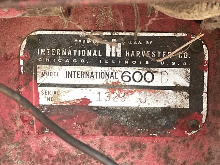 1956-international-600-image-12