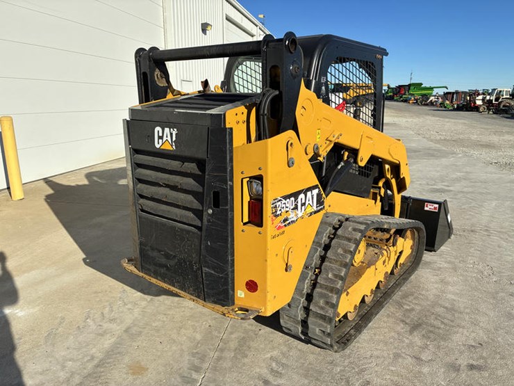 2018-caterpillar-259d-image-4