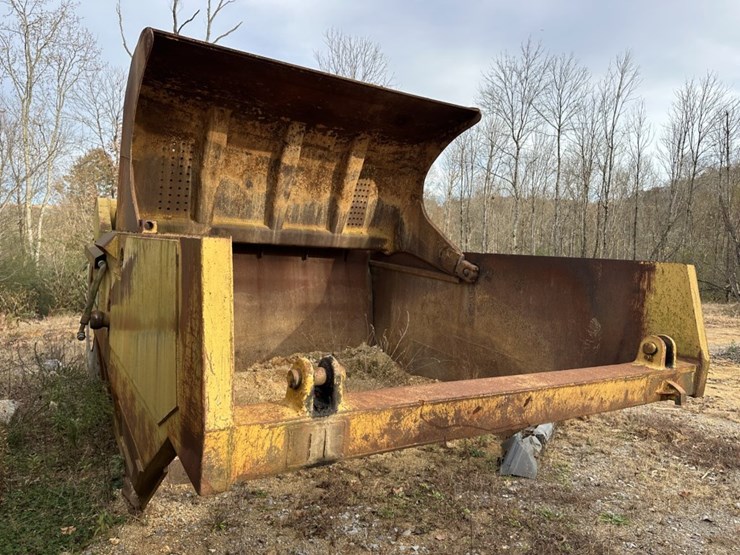 caterpillar-641-image-17