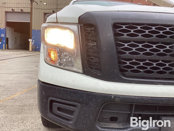 2019-nissan-titan-image-15