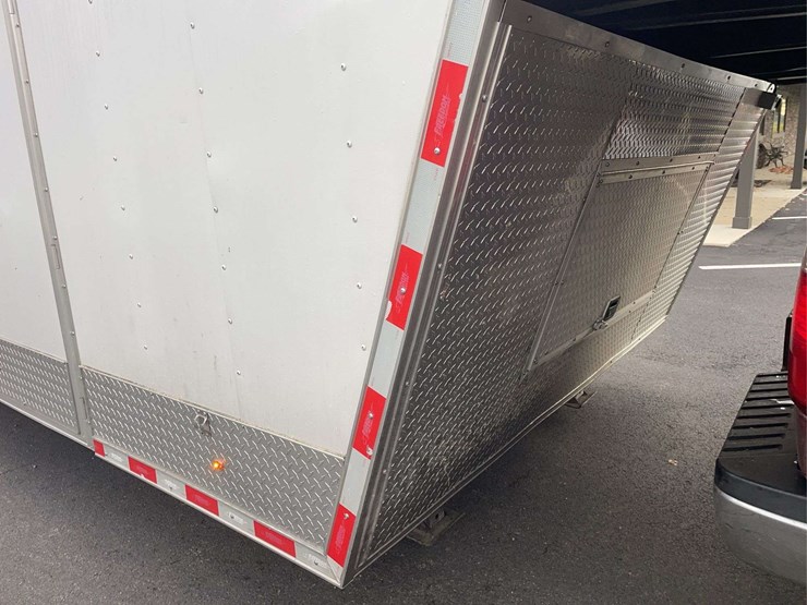 2022-freedom-enclosed-52-ft-trailer-image-27