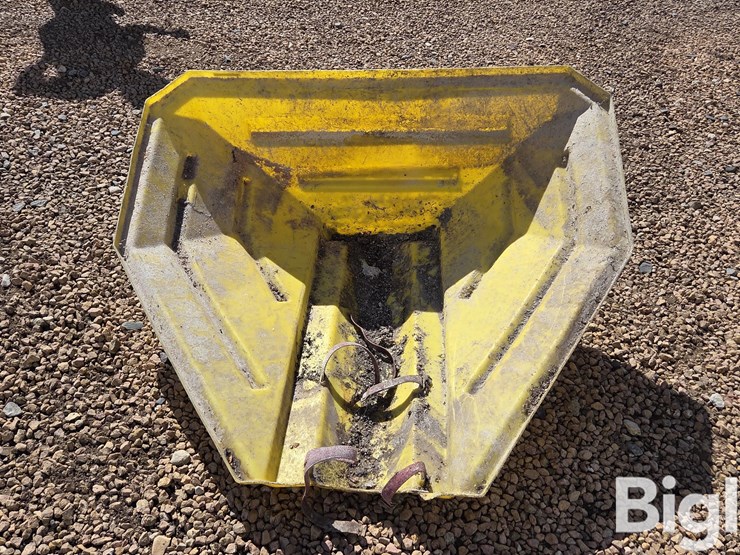 poly-auger-hopper-image-6