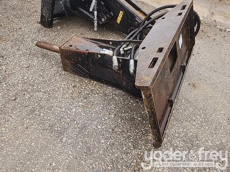 breaker-attachment-to-suit-skidsteer-image-4