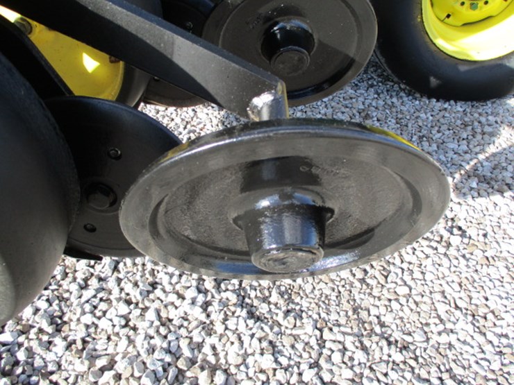 john-deere-750-image-61