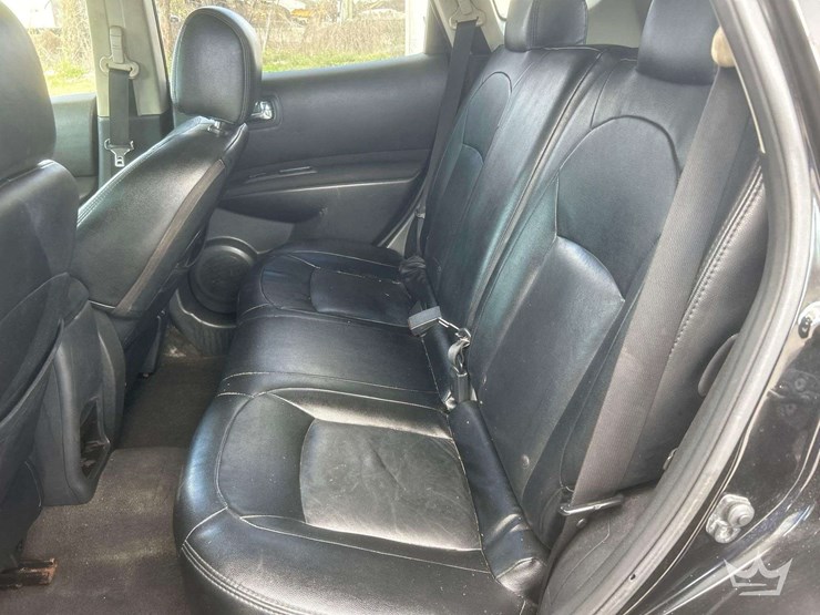 2012-nissan-rogue-image-22