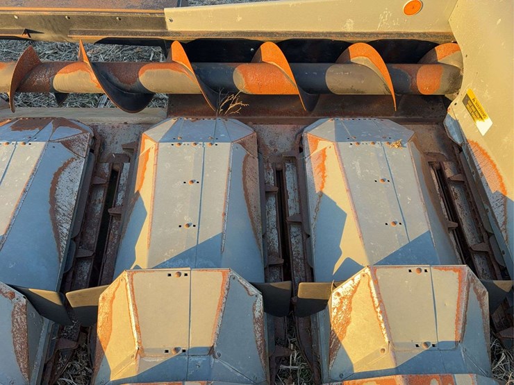 allis-chalmers-630a-corn-head-image-16