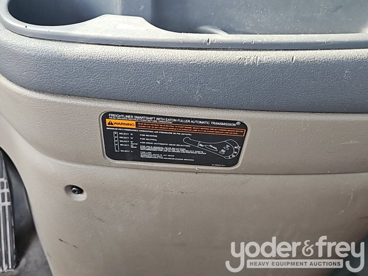 2019-freightliner-cascadia-image-35