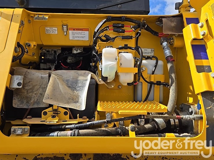 2023-komatsu-d61pxi-24-image-33