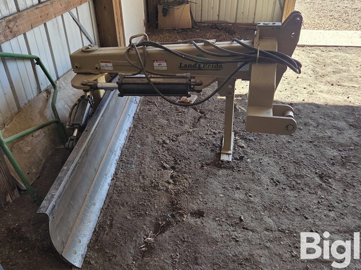 land-pride-hd-9'-3-pt-rear-blade-image-4