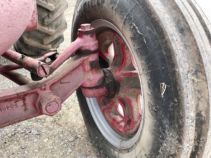 1956-international-600-image-33