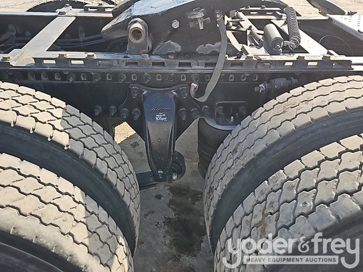 2019-freightliner-cascadia-image-9