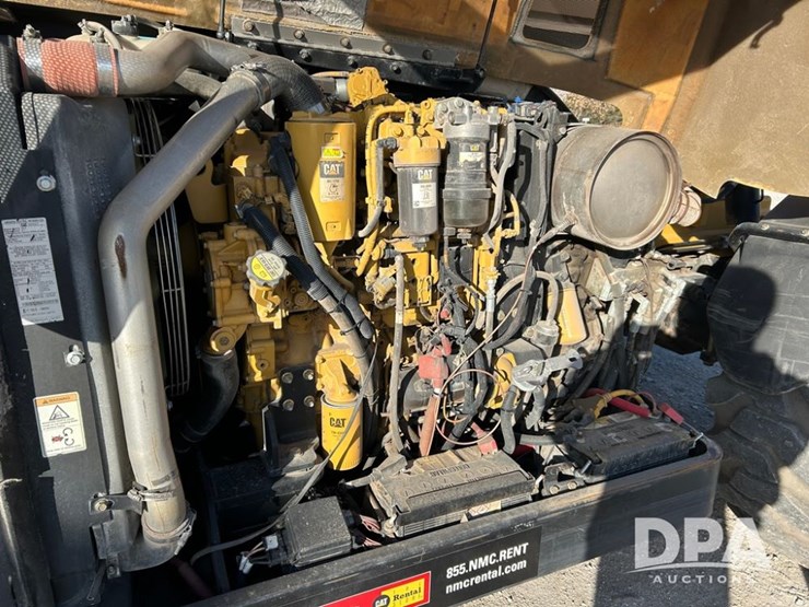 2012-caterpillar-tl1255c-image-32