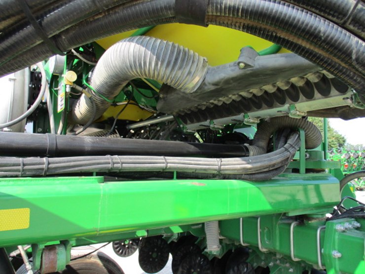 2016-john-deere-db60-image-94