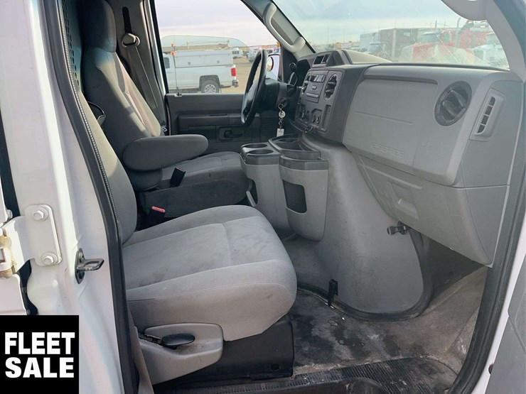 2009-ford-cargo-image-14