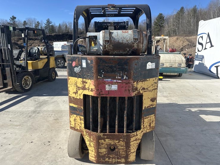 caterpillar-t80d-image-4