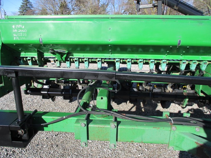 john-deere-750-image-9