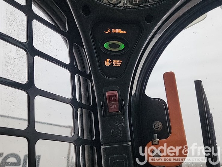 2018-bobcat-s570-image-25