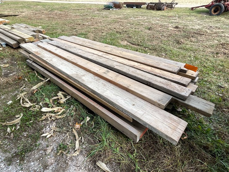 #3149-•-pallet-of-various-lumber-image-4