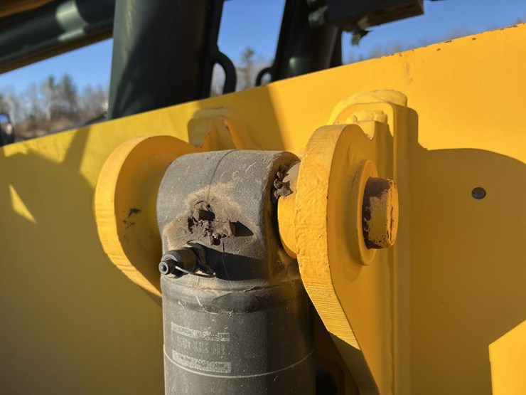 2016-jcb-507-42-image-28