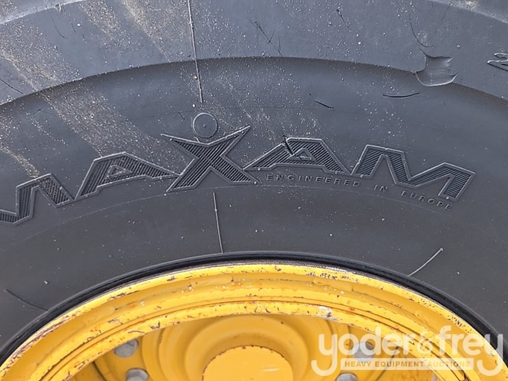 2014-caterpillar-938k-image-21