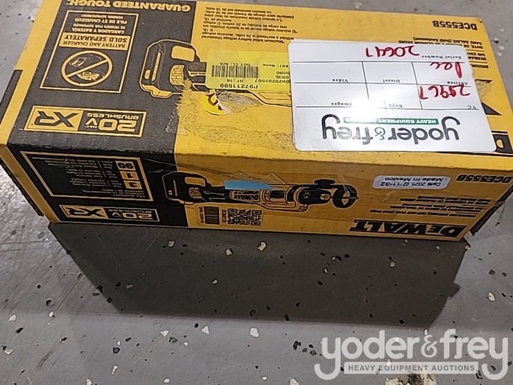 dewalt-20v-brushless-drywall-cut-out-tool-image-5