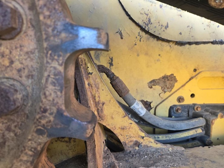 2020-caterpillar-259d3-image-47