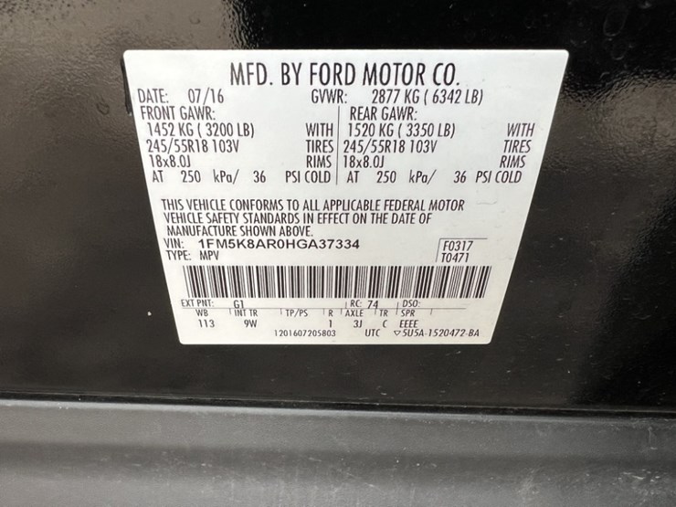 2017-ford-explorer-image-22