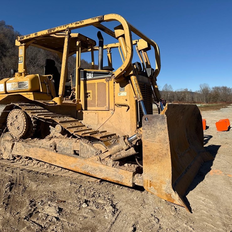 CATERPILLAR D6R