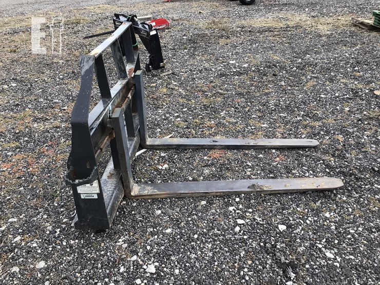 titan-attachments-forks-image-6