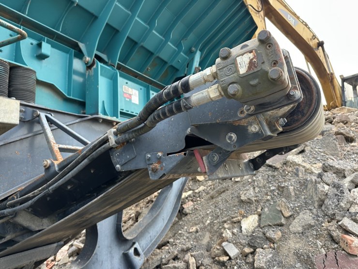 2014-powerscreen-premiertrak-400-image-20