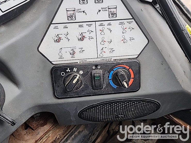 2018-bobcat-s570-image-24